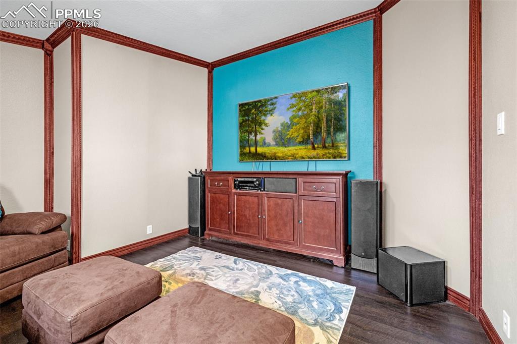 2084 Barrett Road Colorado Springs, CO 80926 - Photo 17 of 47