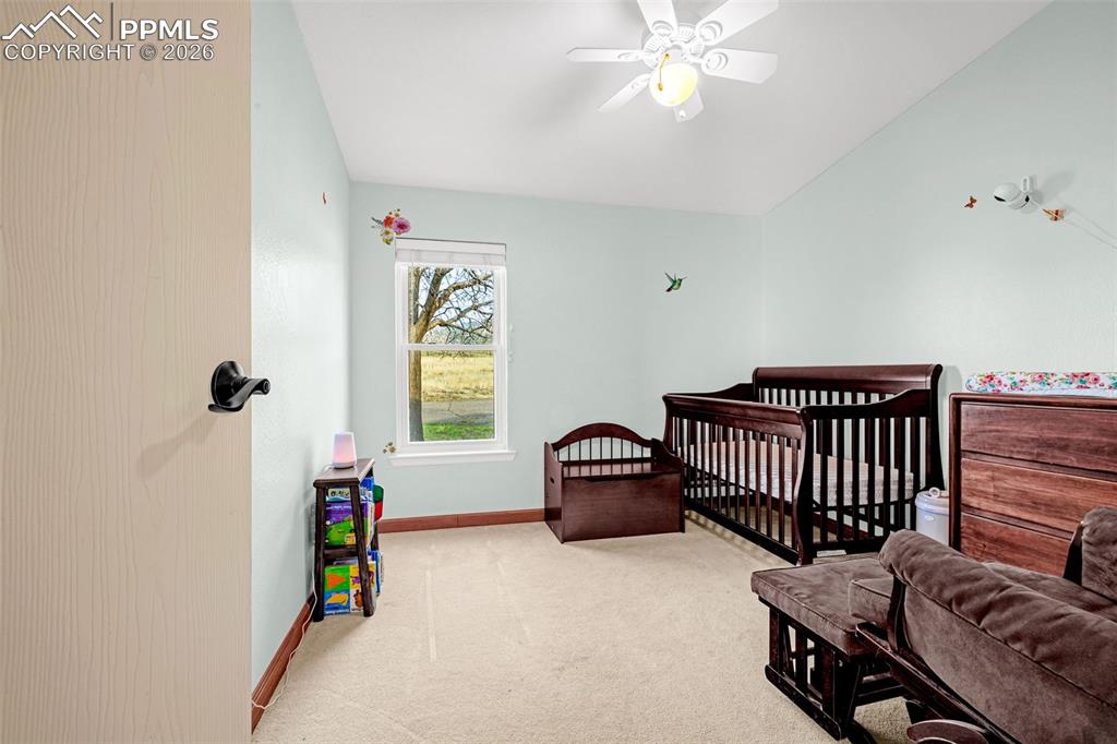 2084 Barrett Road Colorado Springs, CO 80926 - Photo 20 of 47