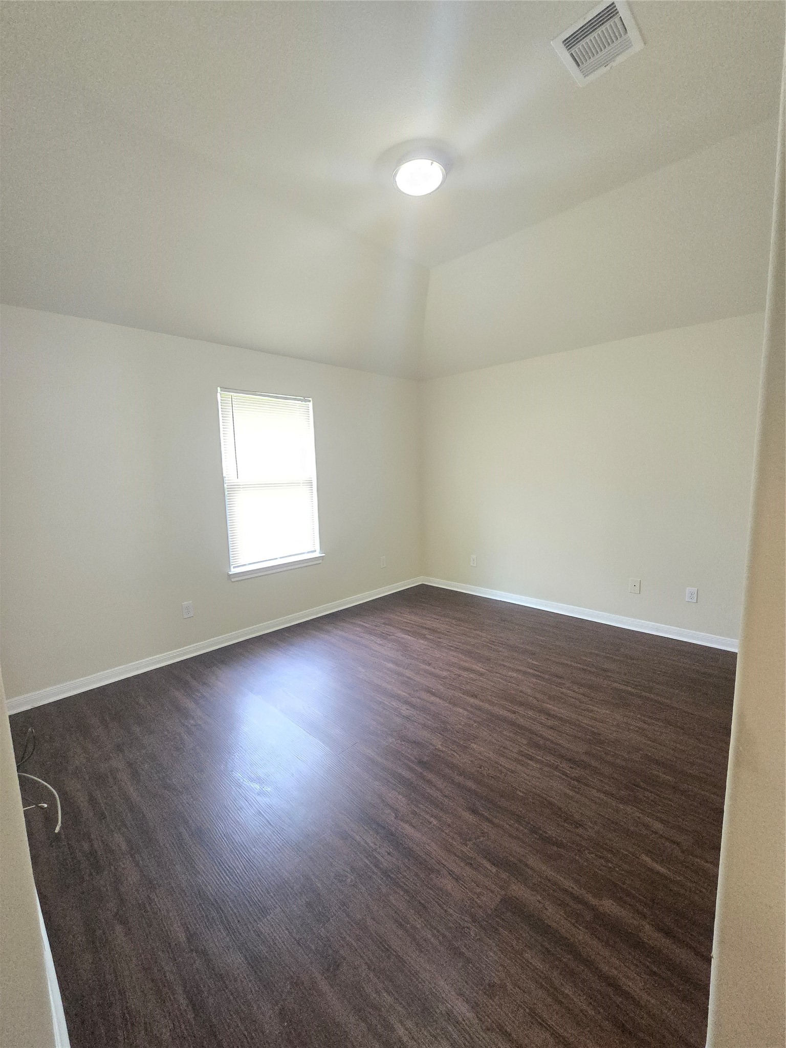 2112 Davis Street Houston, TX 77026 - Photo 13 of 18 Primary Bedroom