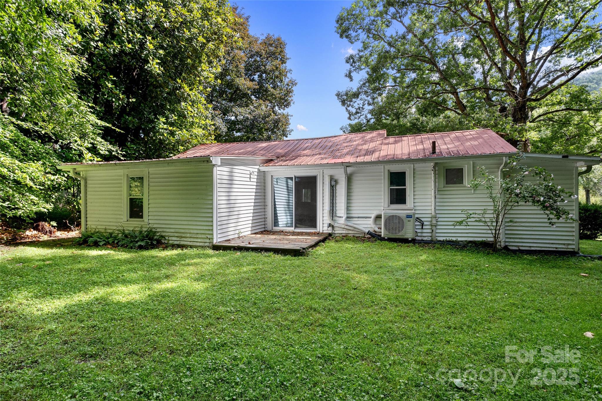 9521 Cruso Road Canton, NC 28716 - Photo 29 of 46