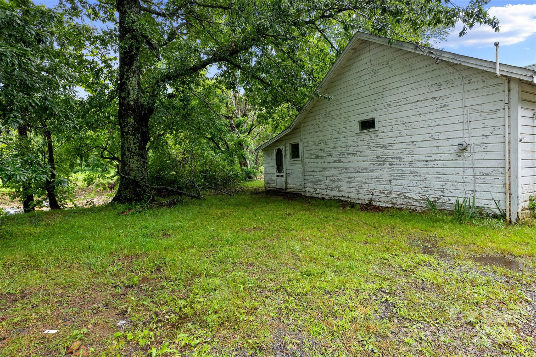 9521 Cruso Road Canton, NC 28716 - Photo 44 of 46