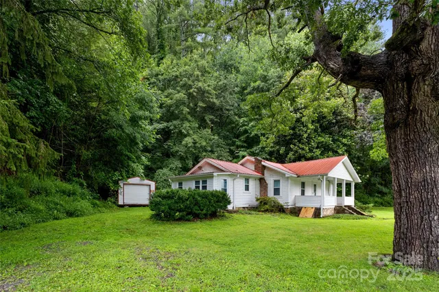 $255,000 | 9521 Cruso Road, Canton, NC 28716