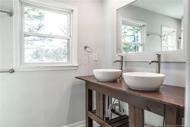 $435,000 | 255 Foxcroft Road, Whispering Pines, NC 28327