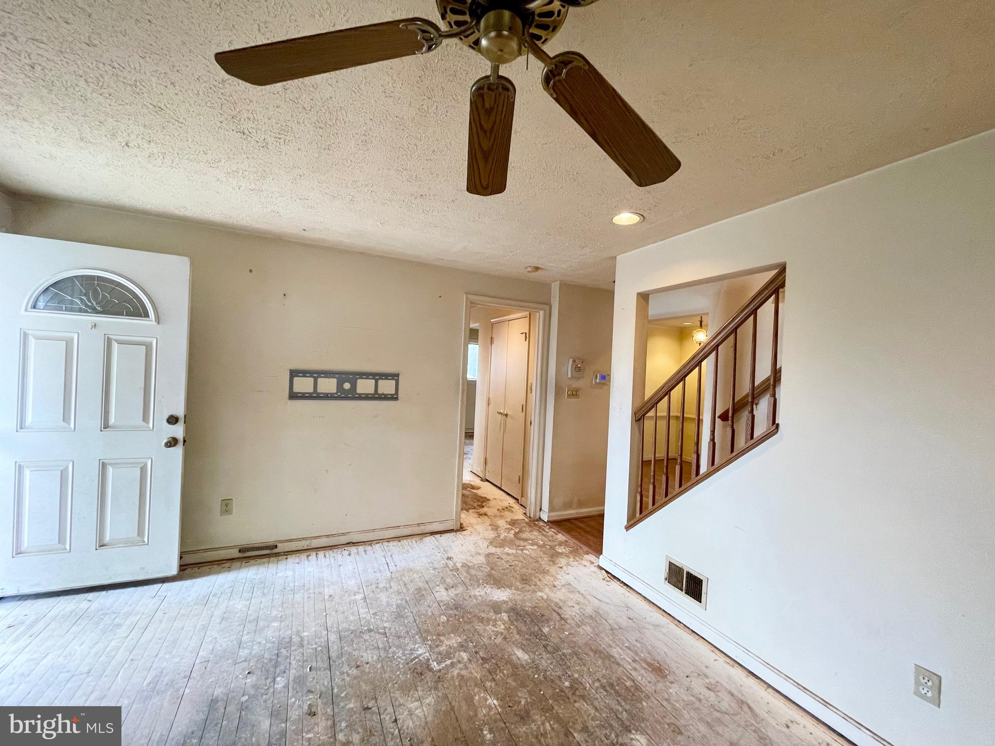 12420 Feldon Street Silver Spring, MD 20906 - Photo 4 of 33 a view of an entryway