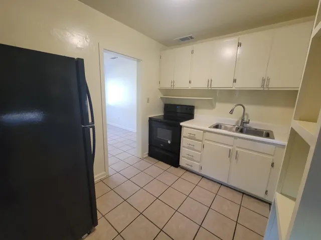 $1,100 | 3935 Caldwell Drive, Tallahassee, FL 32310