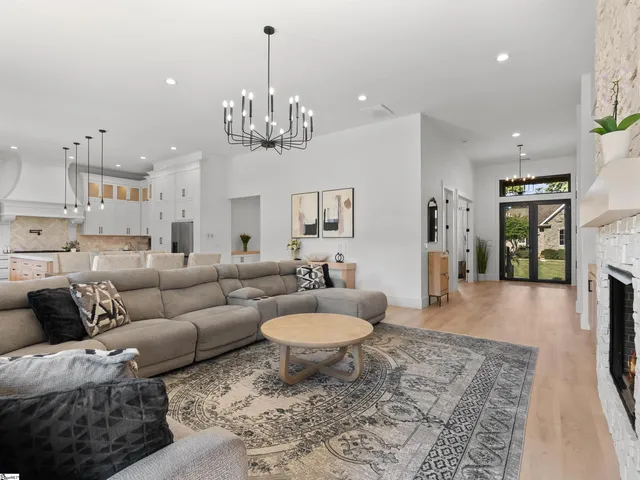 $849,000 | 610 Crowe Creek Trail, Inman, SC 29349