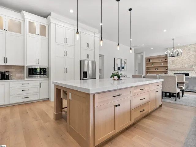 $849,000 | 610 Crowe Creek Trail, Inman, SC 29349