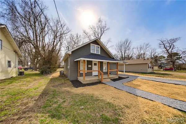 $129,900 | 518 West Victor Street, Poplar Bluff, MO 63901