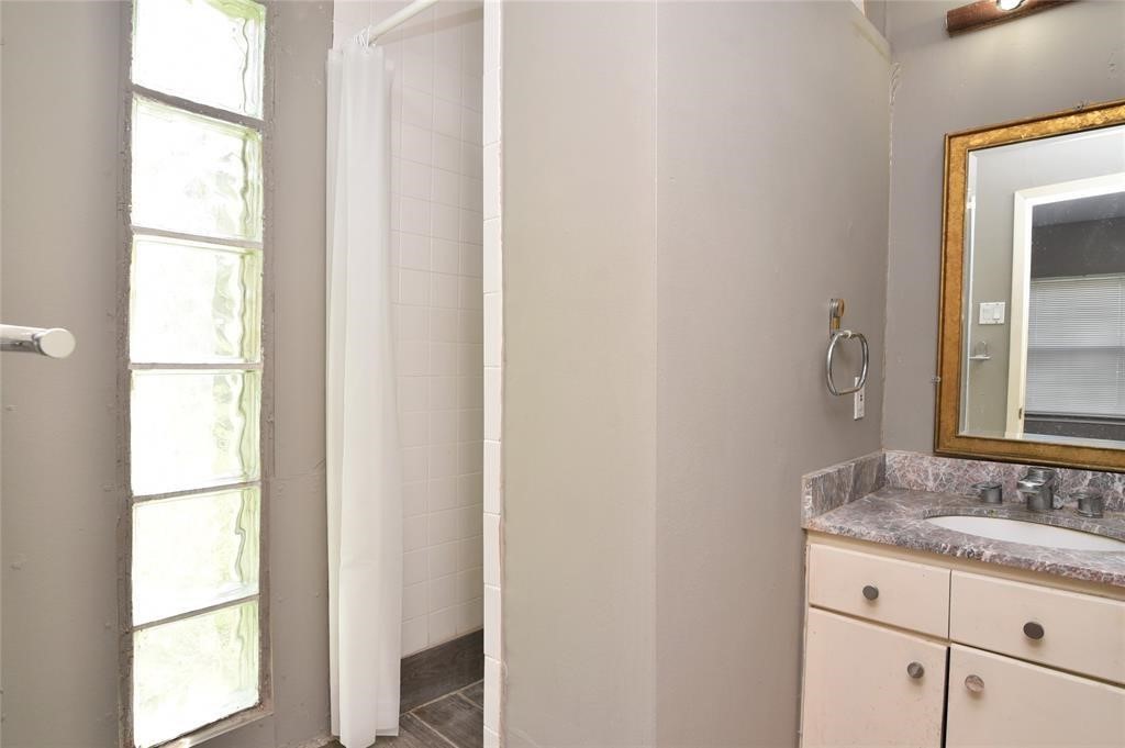 1961 Dryden Road Houston, TX 77030 - Photo 16 of 33