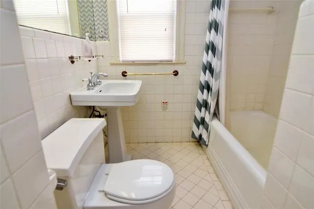 $1,100,000 | 1961 Dryden Road, Houston, TX 77030