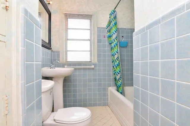 $1,100,000 | 1961 Dryden Road, Houston, TX 77030