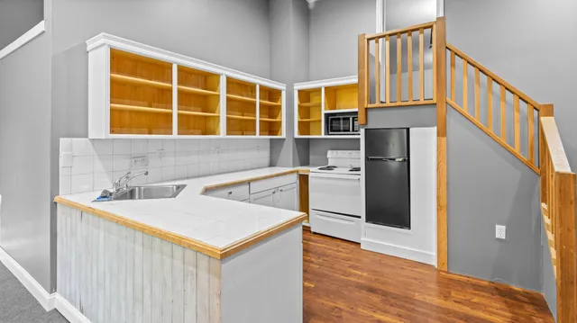 $725,000 | 245 Center Drive, Orrington, ME 04474