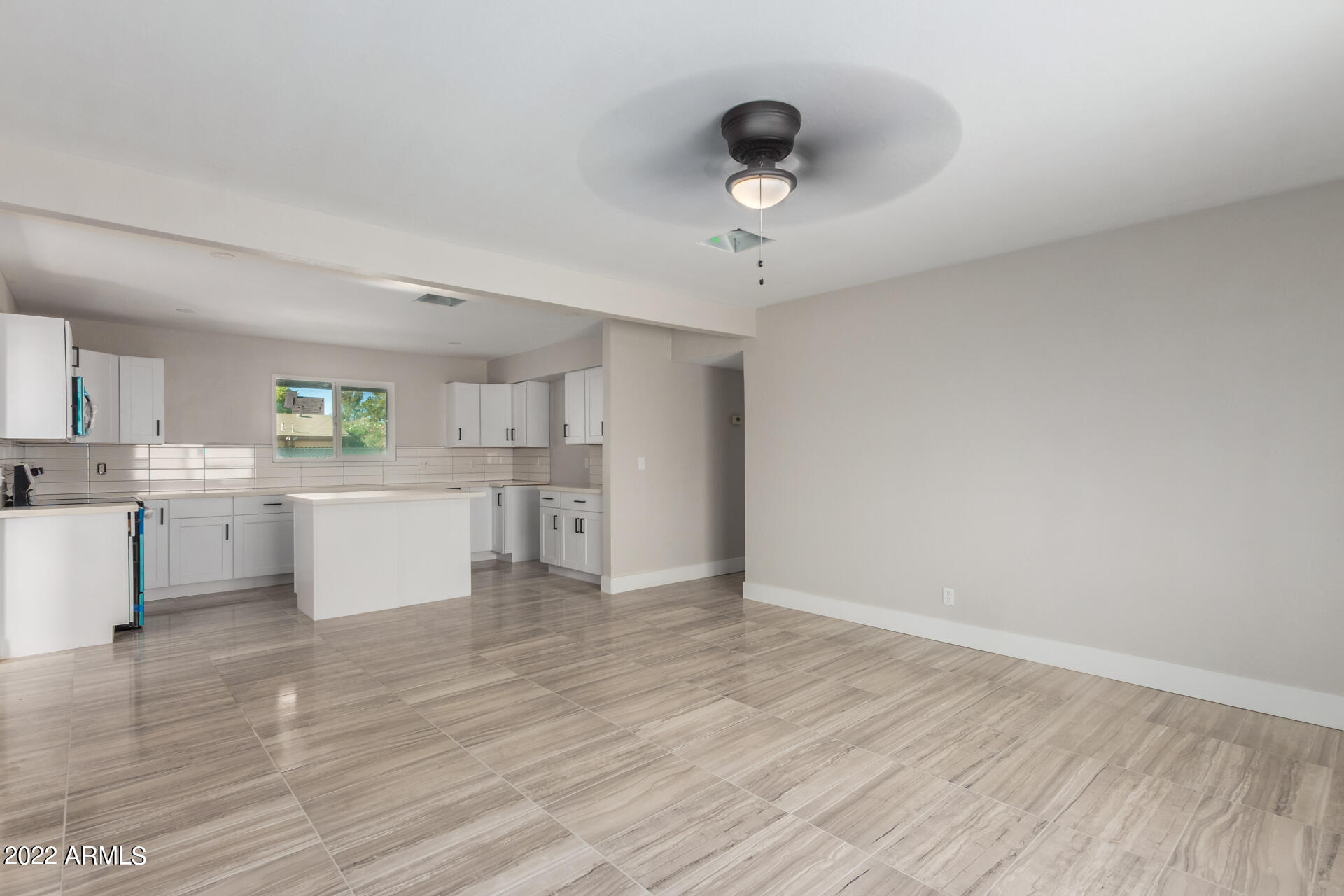 2914 West Charter Oak Road Phoenix, AZ 85029 - Photo 4 of 23 4 - Charter Oak