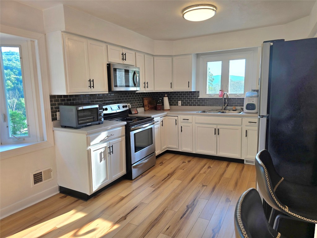 905 Neal Road Endicott, NY 13760 - Photo 8 of 16 Gallery Image 8