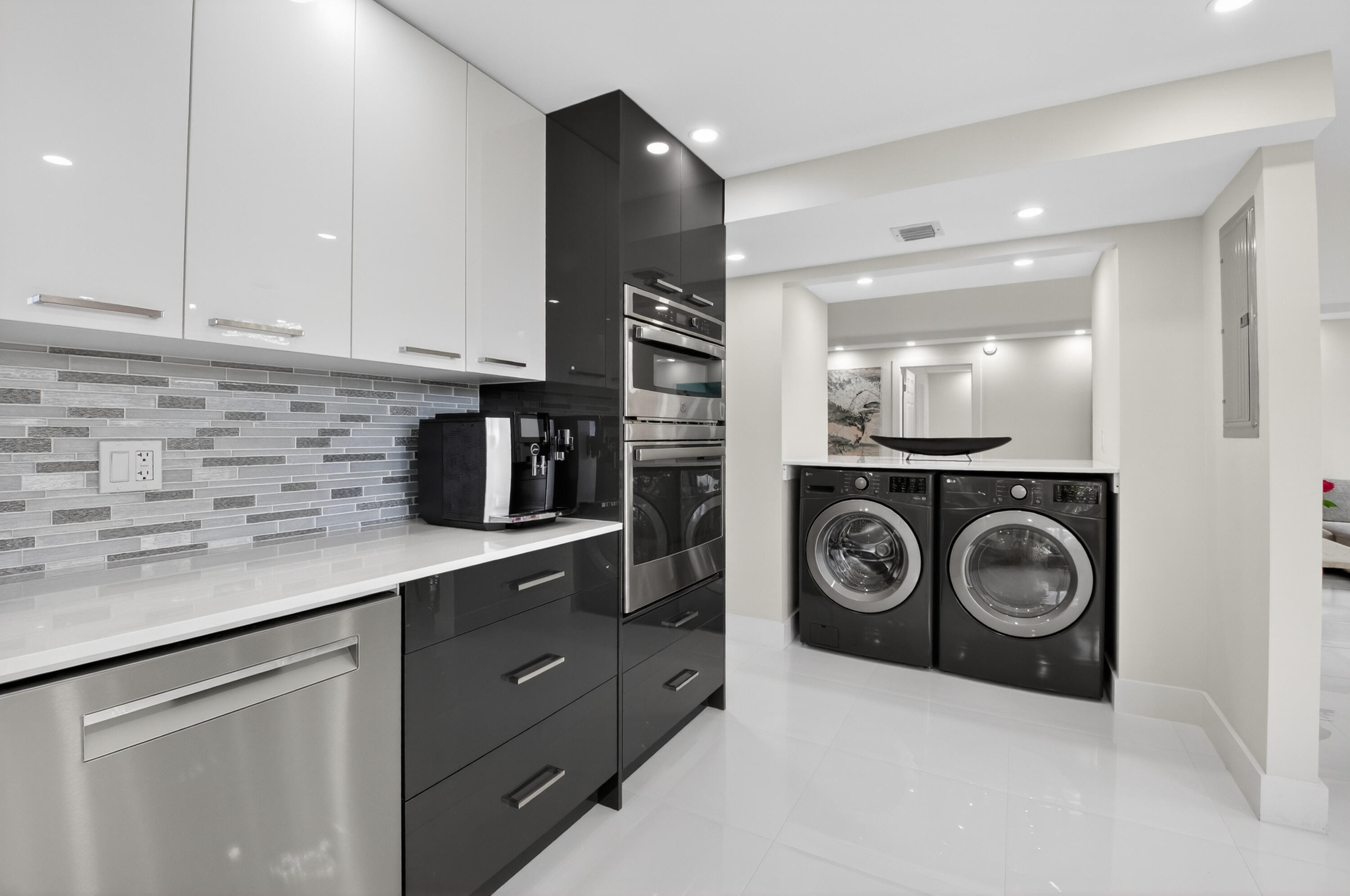 7835 Lakeside Boulevard, Unit 925 Boca Raton, FL 33434 - Photo 15 of 88 Bright