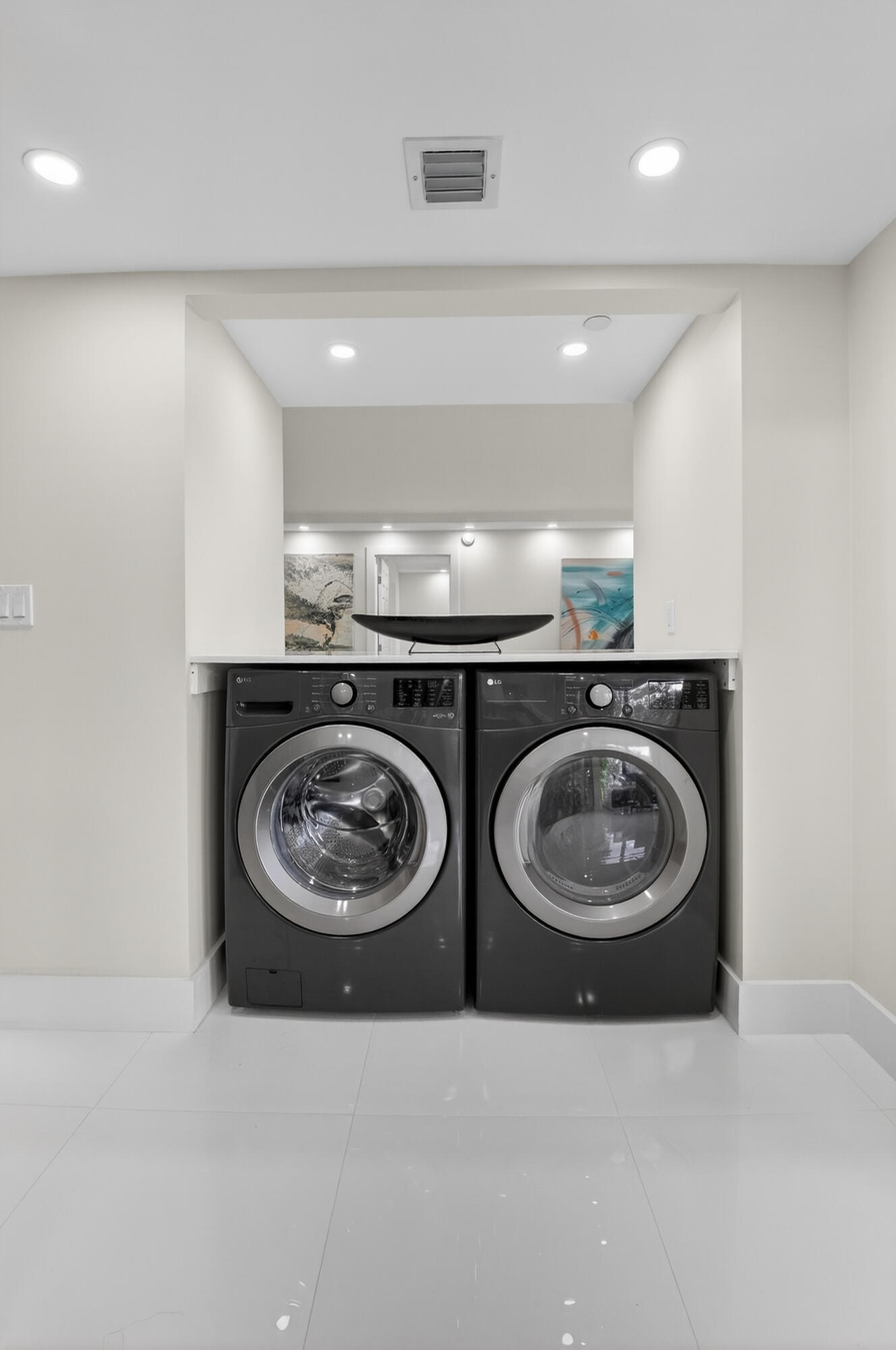 7835 Lakeside Boulevard, Unit 925 Boca Raton, FL 33434 - Photo 16 of 88 Washer/Dryer