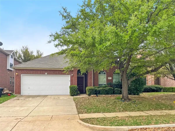 $2,095 | 2820 Thorncreek Lane, Fort Worth, TX 76177