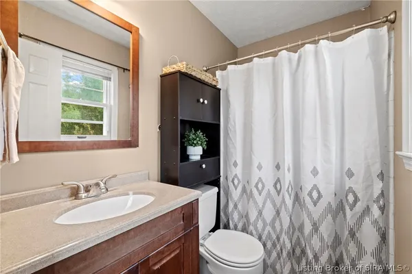 $269,900 | 3403 Jaffrey Drive, New Albany, IN 47150