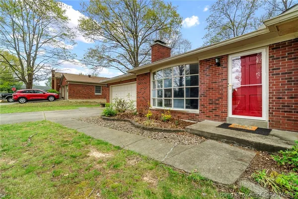 $269,900 | 3403 Jaffrey Drive, New Albany, IN 47150