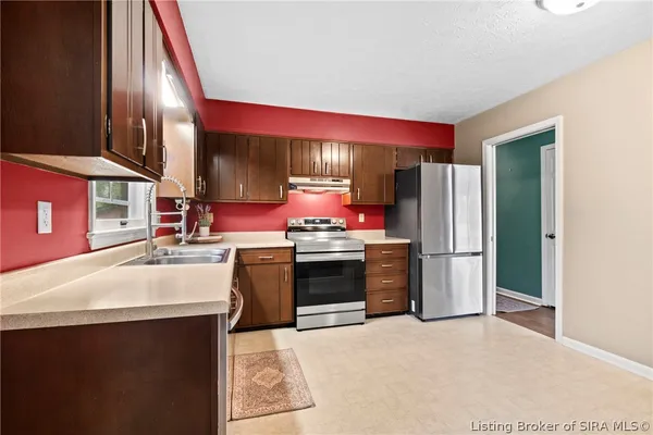 $269,900 | 3403 Jaffrey Drive, New Albany, IN 47150