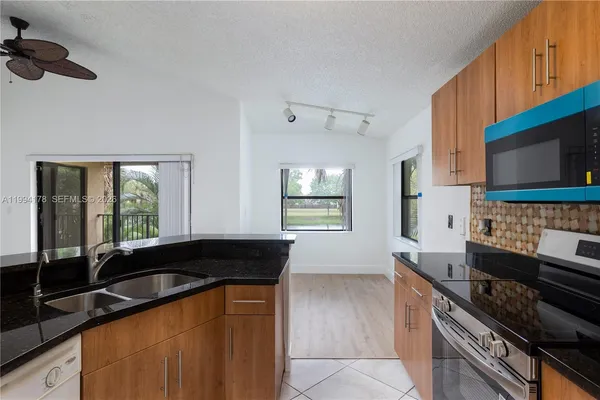 $1,725 | 9999 Summerbreeze Drive, Unit 510, Sunrise, FL 33322