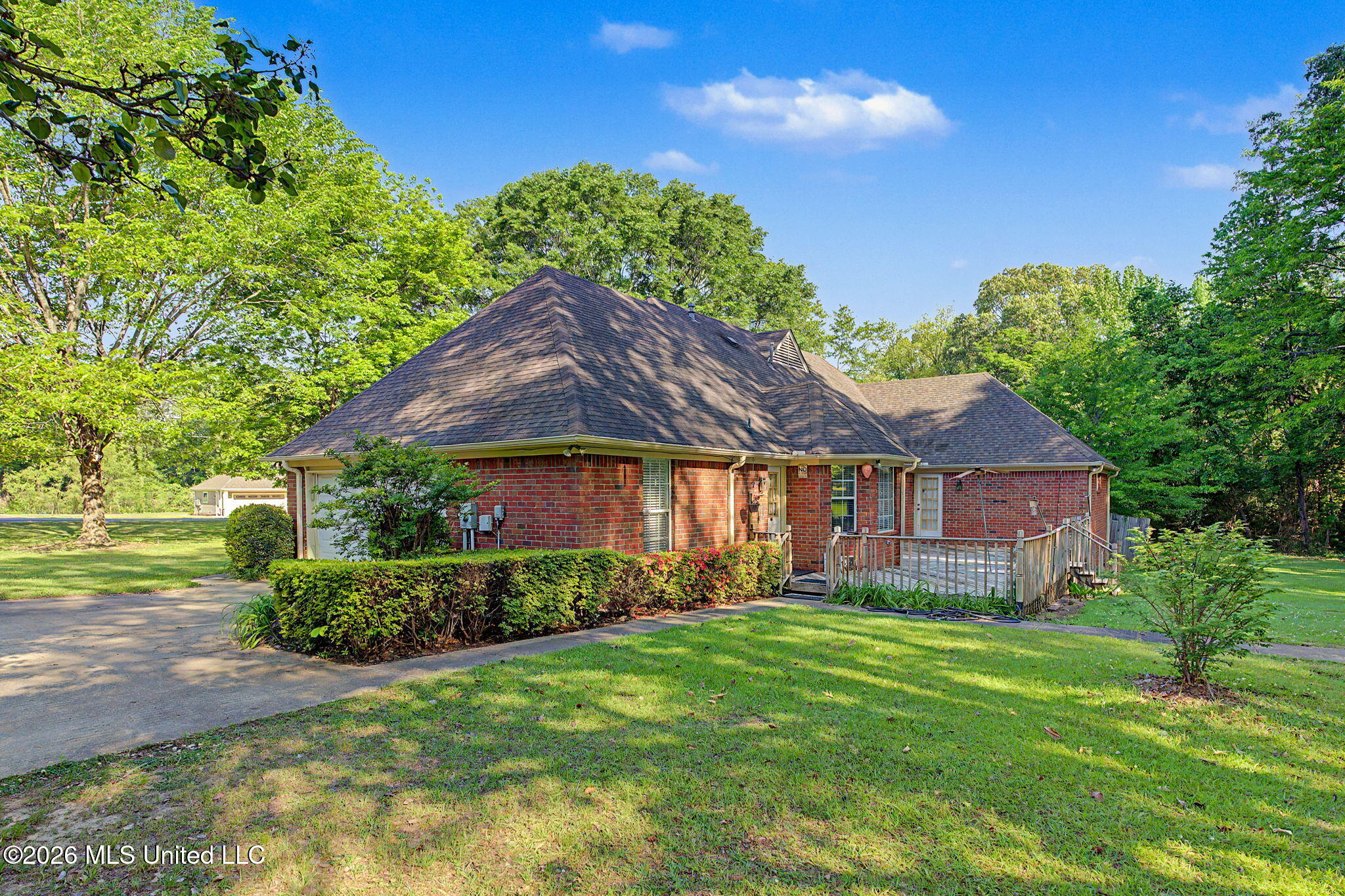 6490 Malone Road Olive Branch, MS 38654 - Photo 25 of 33 25-web-or-mls-6490 Malone-25-2