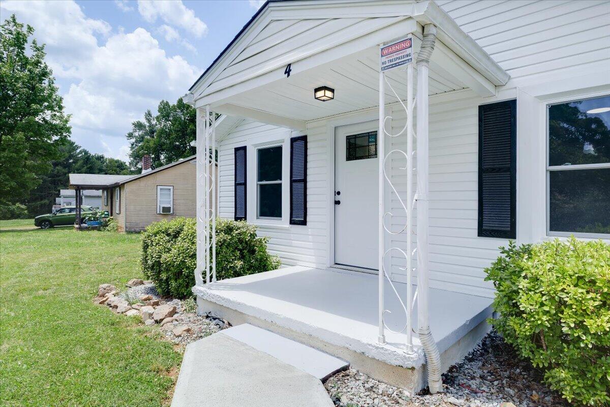 4 Chigger Ridge Lane Rocky Mount, VA 24151 - Photo 7 of 25 04-4 Chigger Ridge Ln-4