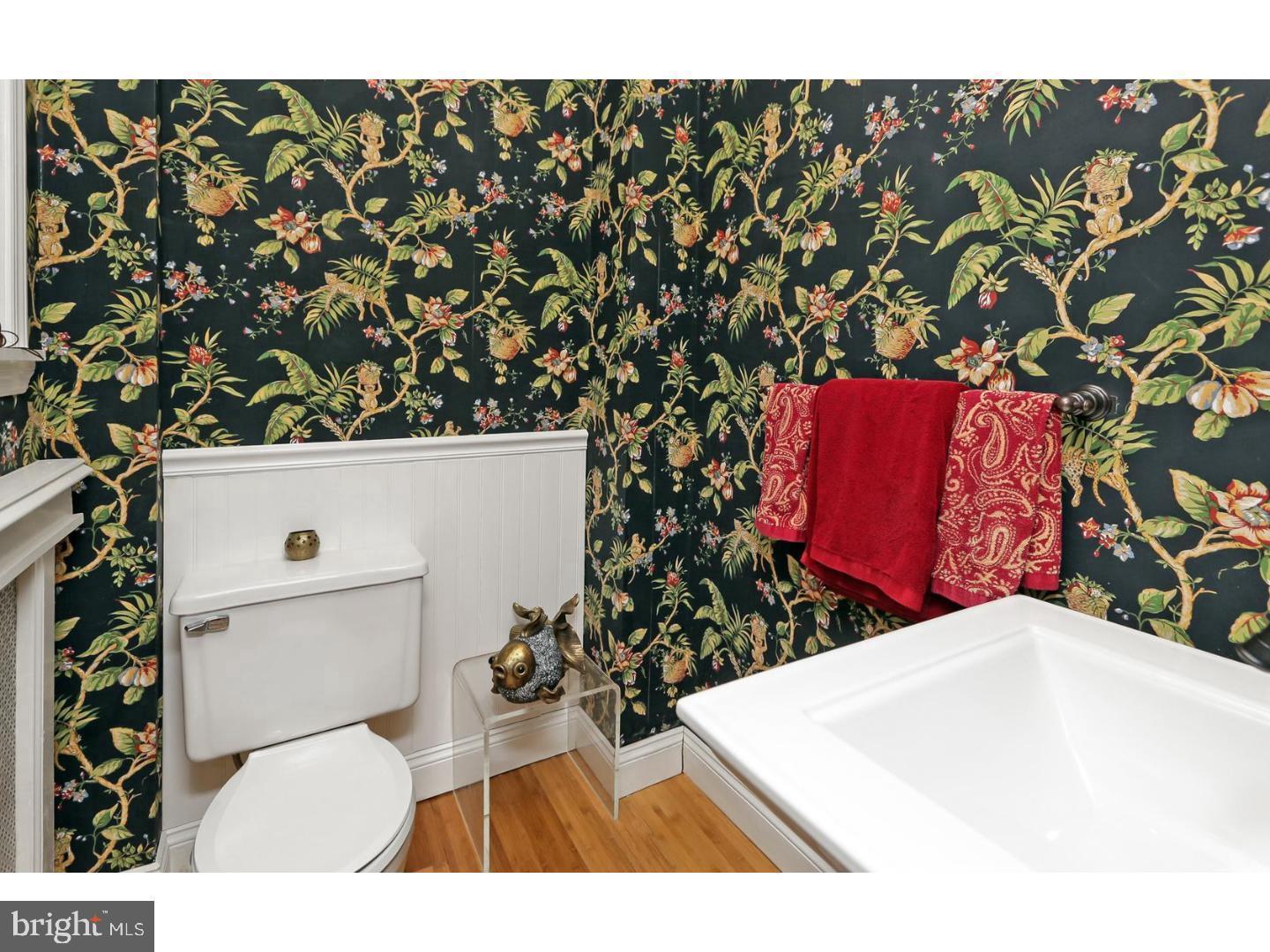 2306 Spruce Street, Unit 100 Philadelphia, PA 19103 - Photo 15 of 19