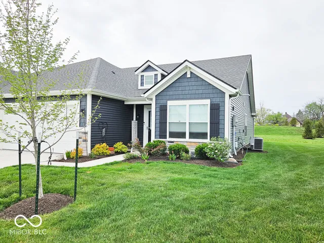 $279,900 | 7141 Lillian Place, Cumberland, IN 46229