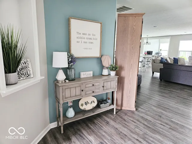 $279,900 | 7141 Lillian Place, Cumberland, IN 46229