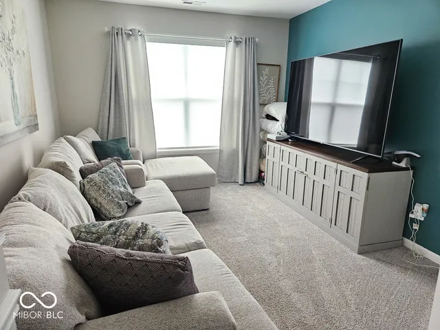 $279,900 | 7141 Lillian Place, Cumberland, IN 46229