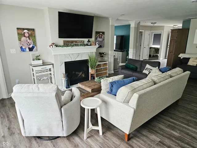 $279,900 | 7141 Lillian Place, Cumberland, IN 46229