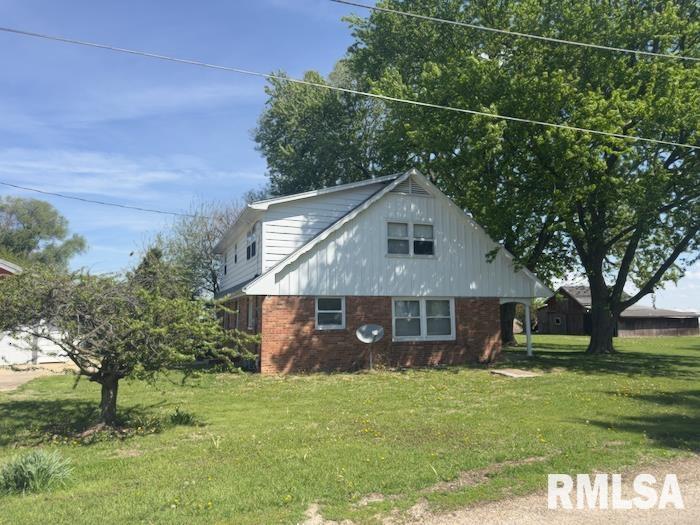 18609 Locust Street Trivoli, IL 61569 - Photo 4 of 31