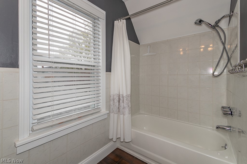 29829 Arthur Road Wickliffe, OH 44092 - Photo 18 of 35 Gallery Image 18