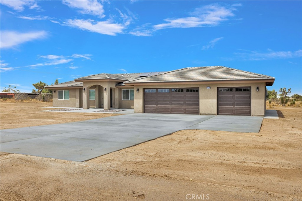 10520 Mono Road Victorville, CA 92392 - Photo 3 of 46 Gallery Image 3