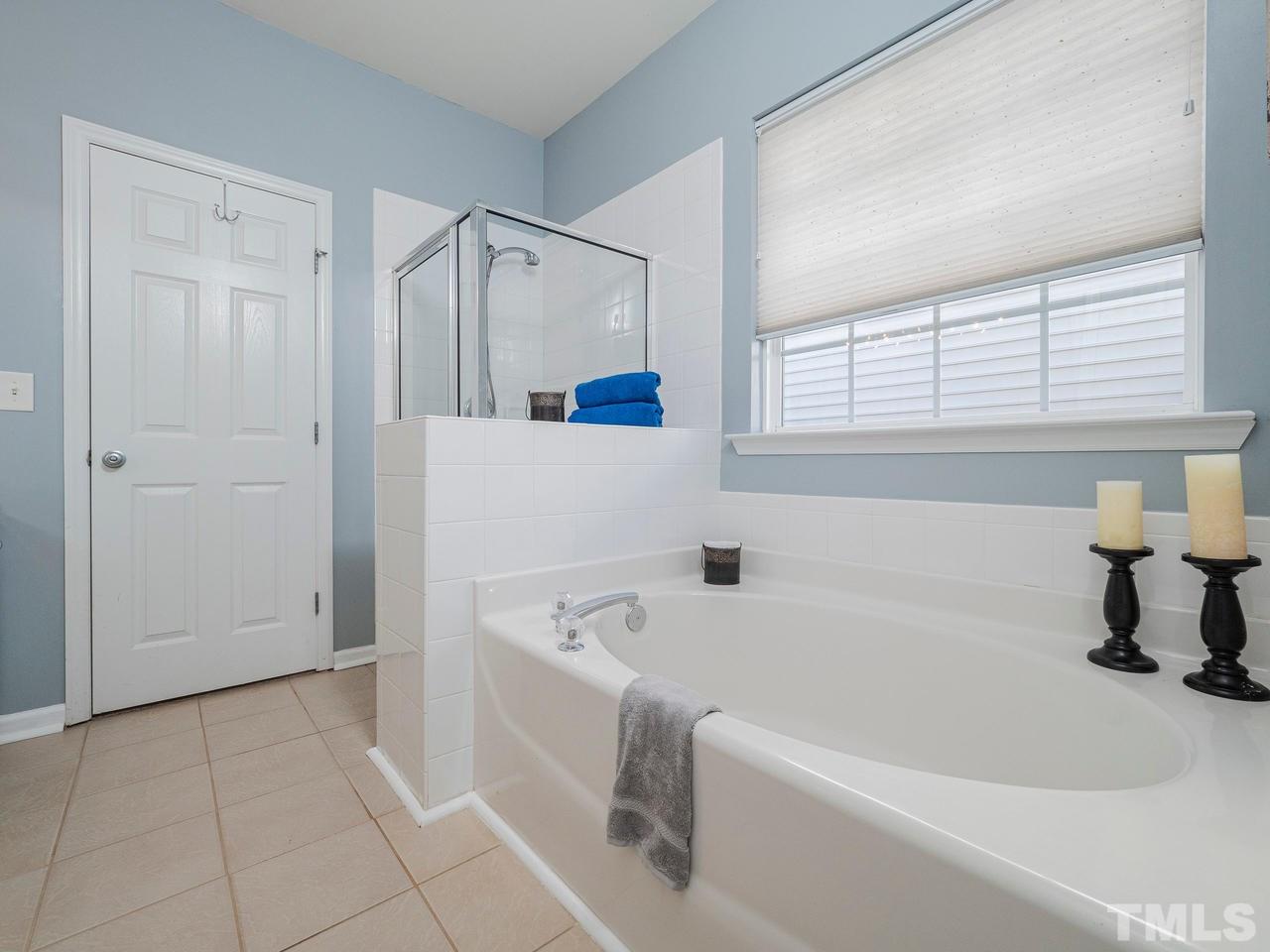 8429 Whisper Ridge Place Raleigh, NC 27613 - Photo 14 of 27