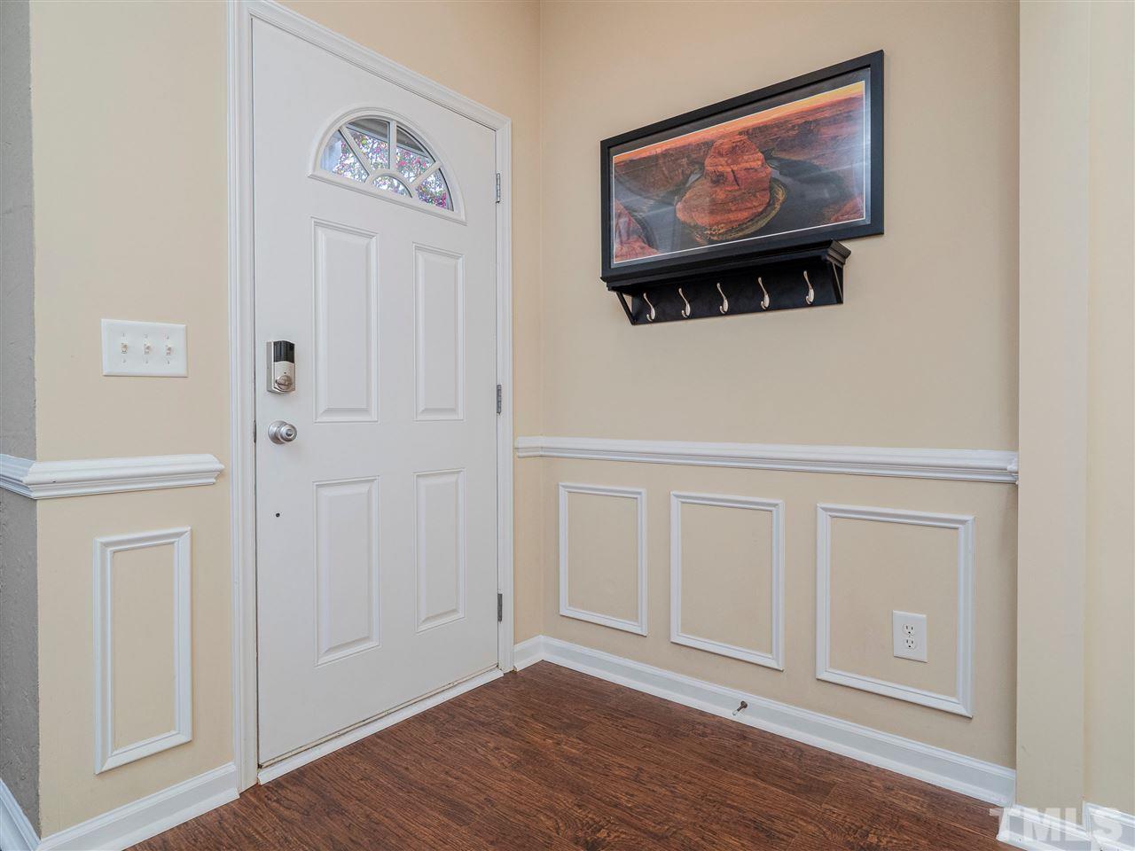 8429 Whisper Ridge Place Raleigh, NC 27613 - Photo 3 of 27