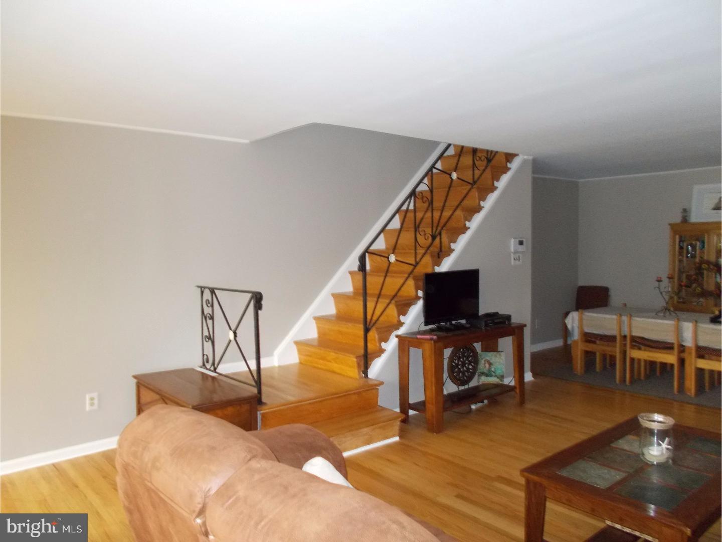 10860 Perrin Road Philadelphia, PA 19154 - Photo 3 of 22