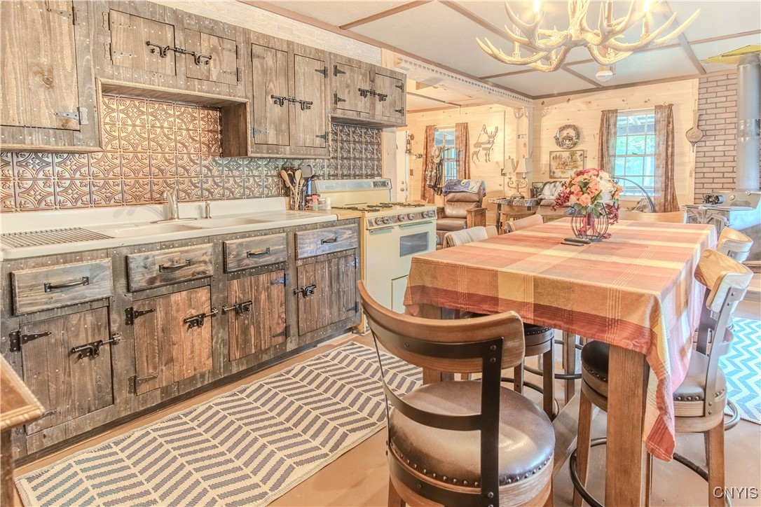 672 Pinckney Road Pinckney, NY 13682 - Photo 12 of 50