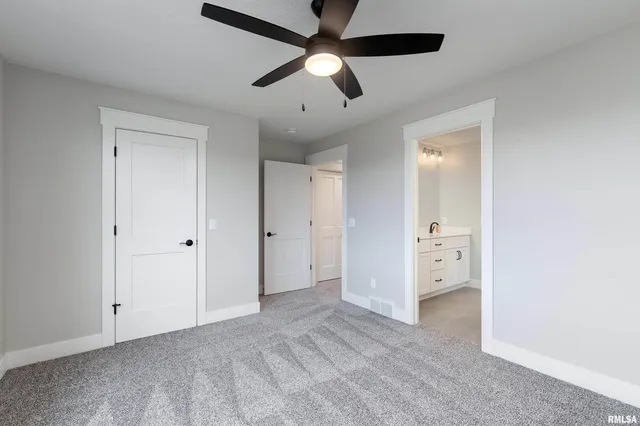 $1,259,000 | 6928 Wilderness Pointe, Bettendorf, IA 52722