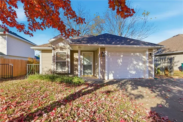 $153,900 | 605 North West Street, Nevada, MO 64772