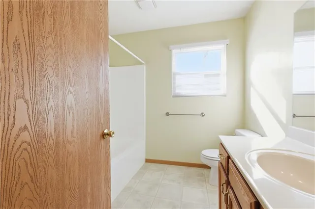 $153,900 | 605 North West Street, Nevada, MO 64772