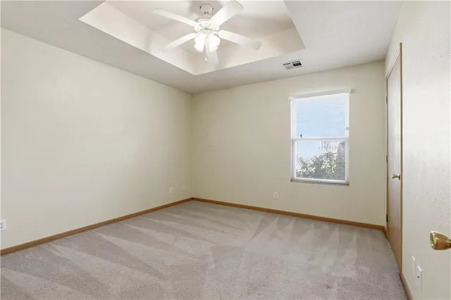 $153,900 | 605 North West Street, Nevada, MO 64772