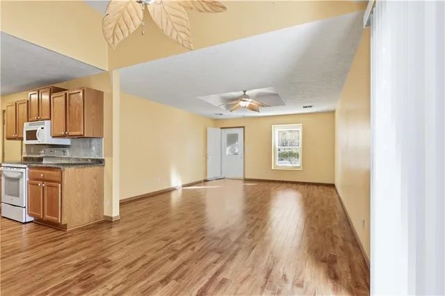 $153,900 | 605 North West Street, Nevada, MO 64772