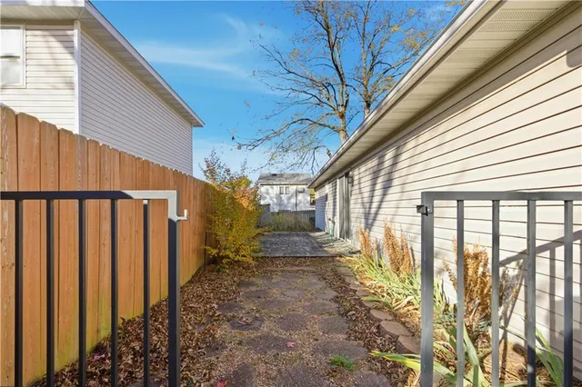 $153,900 | 605 North West Street, Nevada, MO 64772