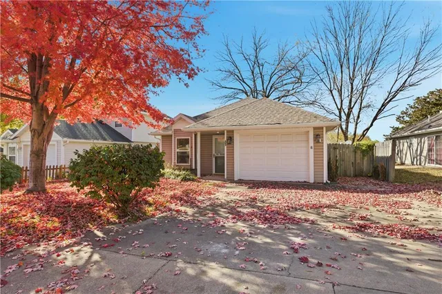 $153,900 | 605 North West Street, Nevada, MO 64772