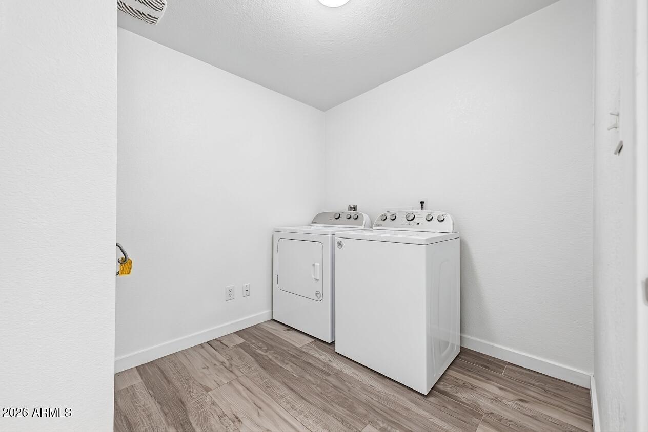 827 West Romo Jones Street Tempe, AZ 85281 - Photo 23 of 31 Laundry Room