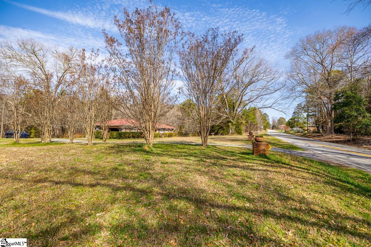 535 State Rd S-42-59 Spartanburg, SC 29307 - Photo 3 of 36 Gallery Image 3