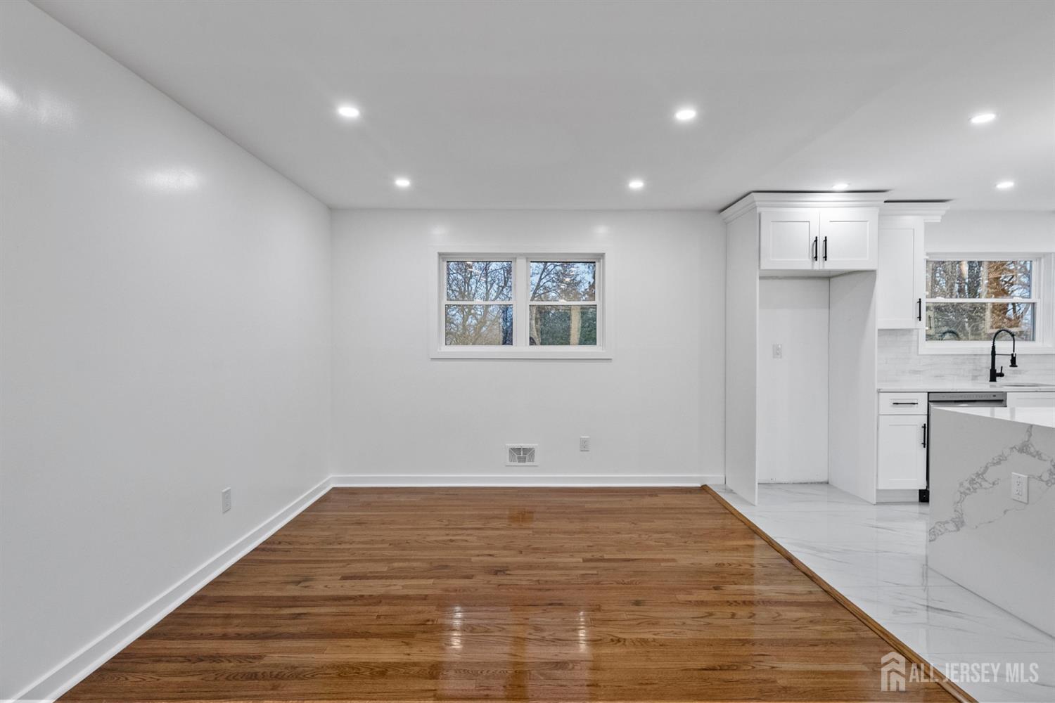 12 Barker Road Somerset, NJ 08873 - Photo 25 of 43