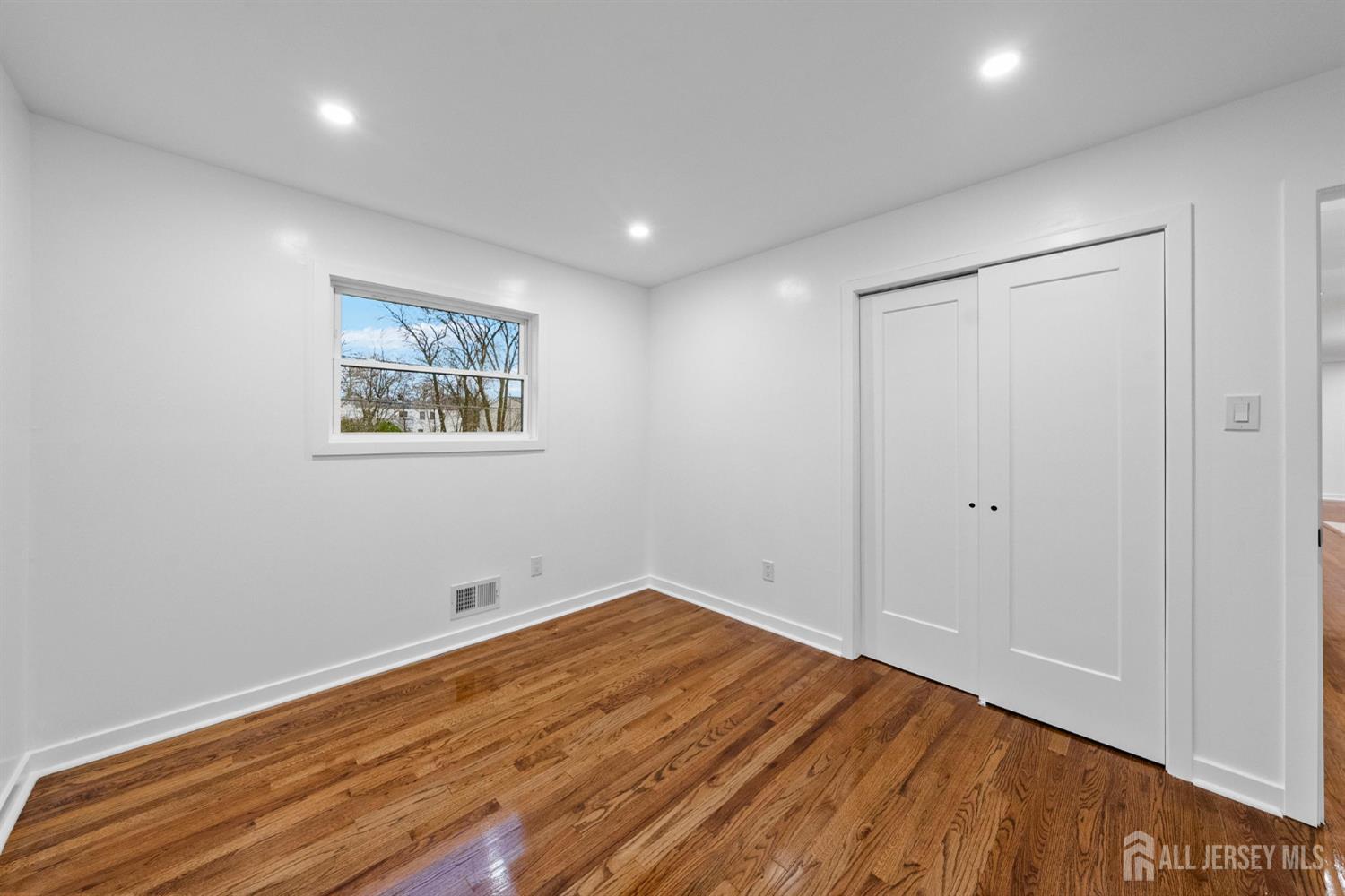 12 Barker Road Somerset, NJ 08873 - Photo 29 of 43